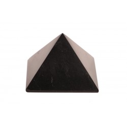 Schungit-Pyramide,  ca. 7 cm poliert